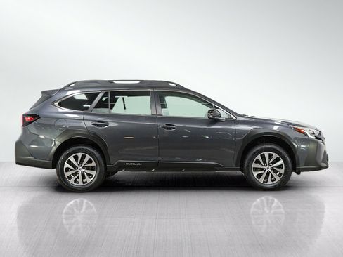 Used 2024 Subaru Outback Premium AWD/4WD image 6