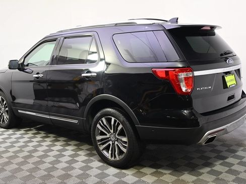 Used 2016 Ford Explorer Platinum AWD/4WD image 3