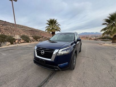Used 2025 Nissan Pathfinder SV