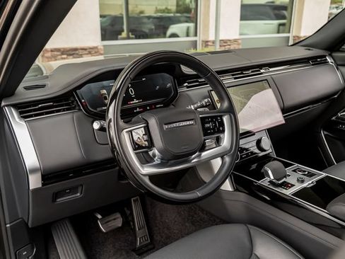 Certified 2023 Land Rover Range Rover Long Wheelbase SE AWD/4WD image 17