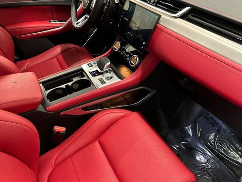 New 2025 Jaguar F-PACE R-Dynamic S image 26
