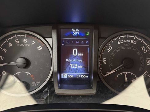 Certified 2019 Toyota Tacoma TRD Off-Road w/ Technology Package image 17