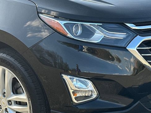 Used 2019 Chevrolet Equinox Premier FWD image 11