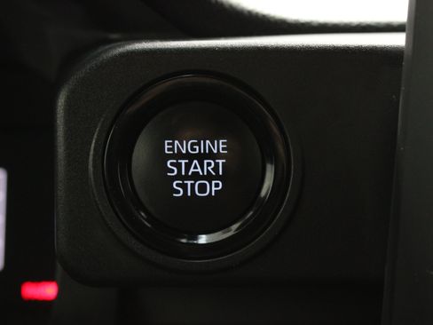 Certified 2024 Toyota Tacoma SR5 RWD image 18