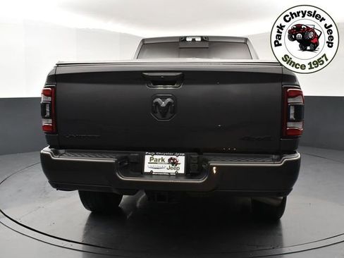 Used 2024 RAM 3500 Limited AWD/4WD image 5