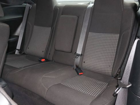 Used 2023 Dodge Challenger SXT image 8