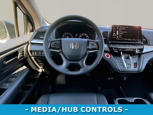 Certified 2026 Honda Odyssey EX-L image 8