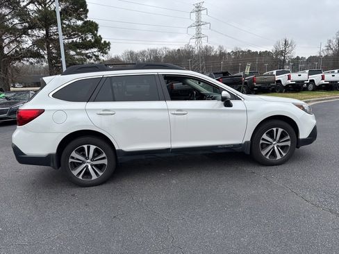 Used 2018 Subaru Outback 3.6R Limited image 6