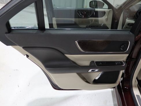 Used 2020 Lincoln Continental Reserve FWD image 29