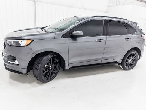 Used 2022 Ford Edge SEL AWD/4WD image 3