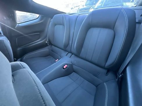 Used 2019 Ford Mustang Coupe RWD image 11