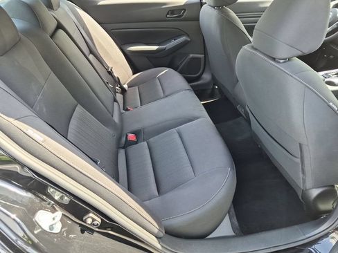 Used 2025 Nissan Altima 2.5 SV FWD image 29