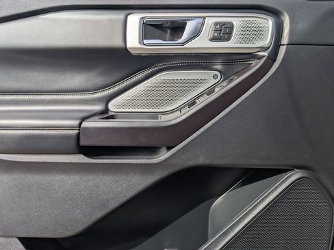 Used 2020 Ford Explorer ST w/ Premium Technology Package image 17