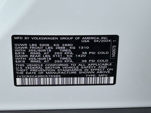Used 2024 Volkswagen Atlas Peak Edition SE image 43