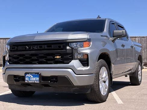 Used 2025 Chevrolet Silverado 1500 Custom image 11