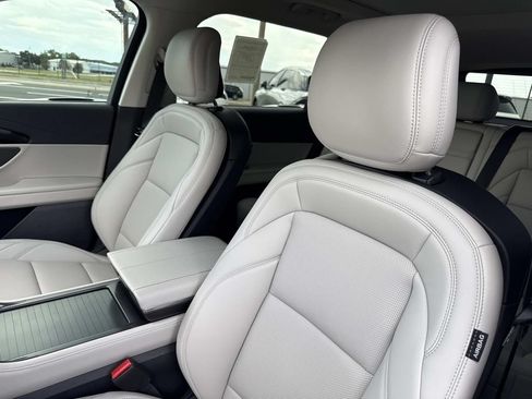 New 2026 Lincoln Nautilus Premier w/ Equipment Group 102A AWD/4WD image 21