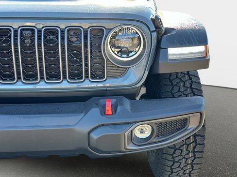 New 2026 Jeep Gladiator Rubicon w/ Safety Group AWD/4WD image 10