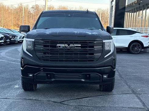 Used 2025 GMC Sierra 1500 Elevation w/ LPO, Elevation Black Package image 14