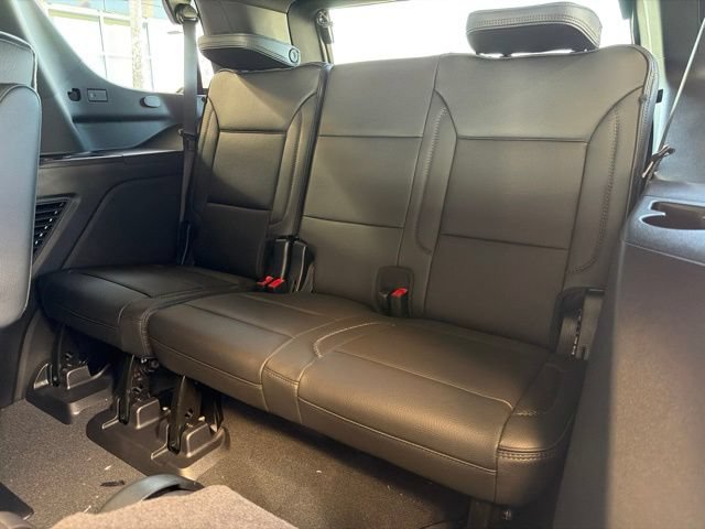 New 2026 GMC Yukon Denali w/ Denali Reserve Package AWD/4WD image 16
