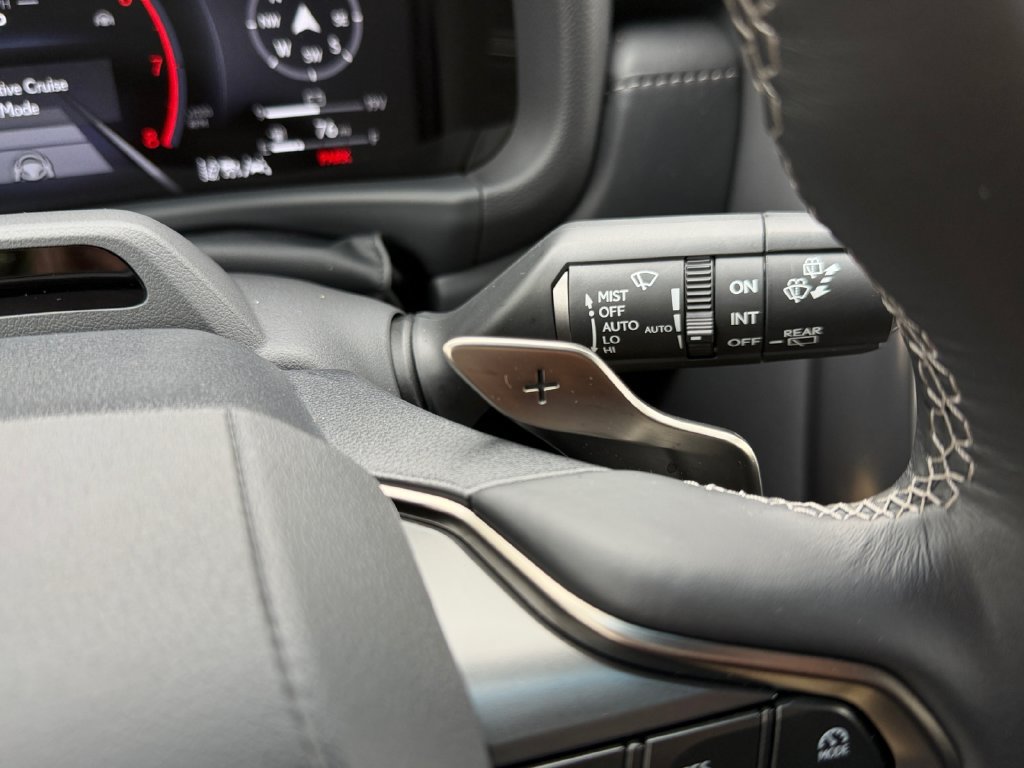Certified 2025 Lexus LX 700h Overtrail AWD/4WD image 35
