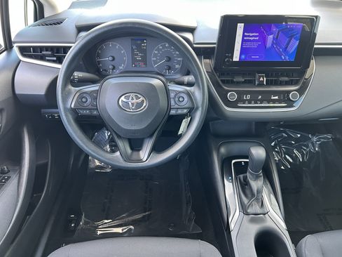 Used 2024 Toyota Corolla LE FWD image 31