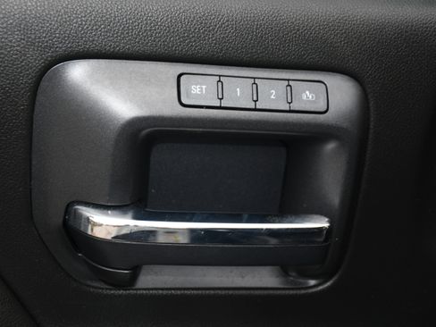 Used 2018 Chevrolet Silverado 1500 LTZ Z71 w/ LTZ Plus Package image 11