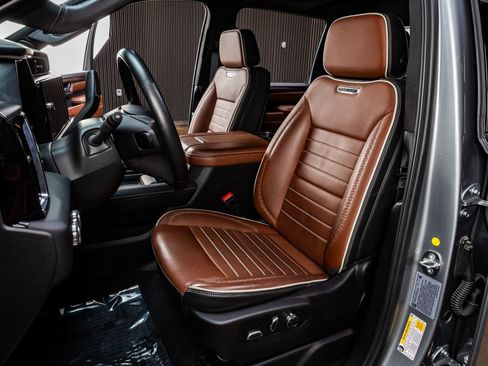 Used 2024 GMC Sierra 2500 Denali Ultimate w/ Max Trailering Package image 29