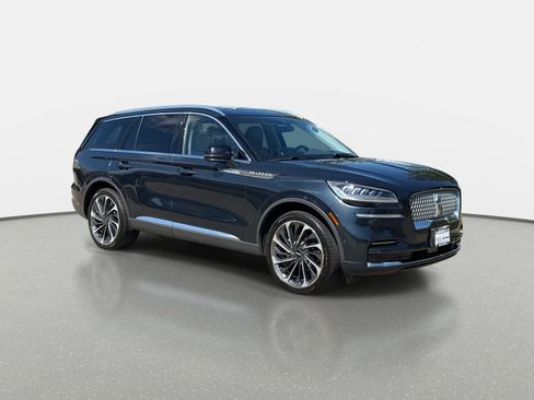 Used 2022 Lincoln Aviator Reserve w/ Equipment Group 201A image 3