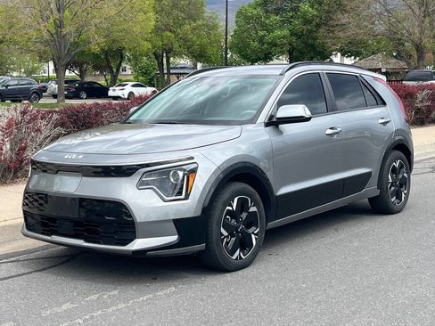 Used 2023 Kia Niro Wind image 1