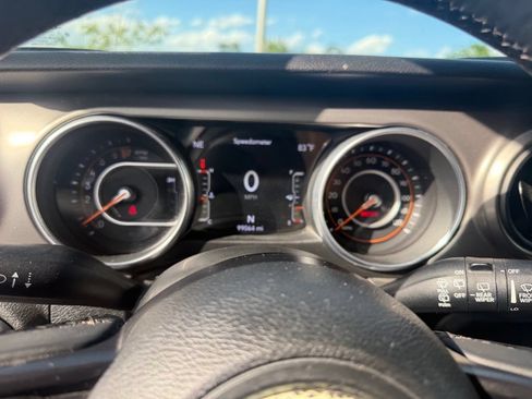 Used 2018 Jeep Wrangler Unlimited Sport S AWD/4WD image 15
