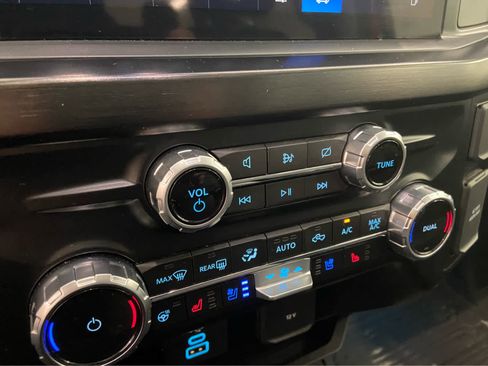 Used 2023 Ford F250 Lariat w/ Sport Appearance Package image 43