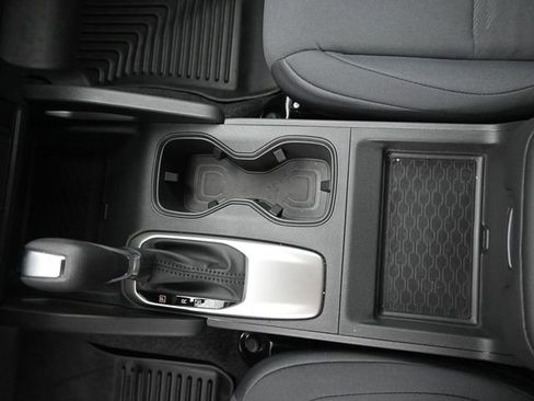 Used 2024 Nissan Frontier S w/ S Utility Package image 17