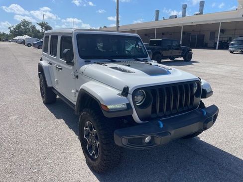 Used 2023 Jeep Wrangler Unlimited Rubicon 4xe AWD/4WD image 5