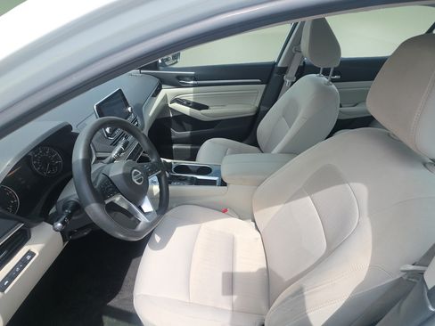 Used 2021 Nissan Altima 2.5 SV FWD image 17