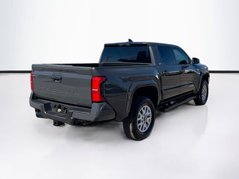 Used 2025 Toyota Tacoma SR5 image 3