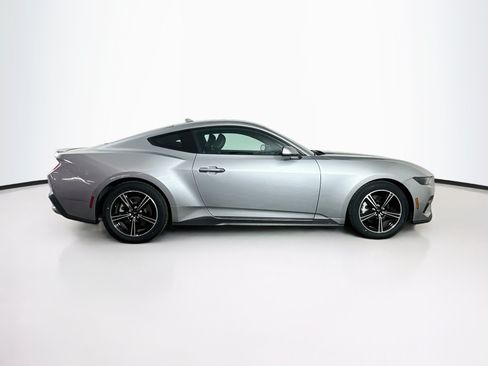 Used 2025 Ford Mustang Premium RWD image 10