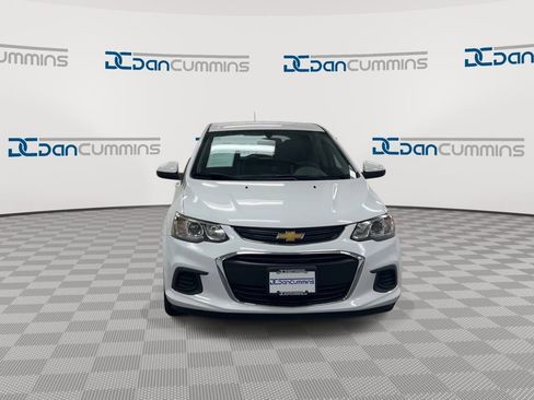 Used 2017 Chevrolet Sonic LT image 3
