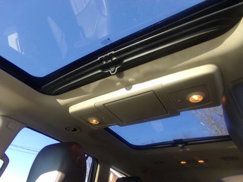 Used 2014 Buick Enclave Premium image 25