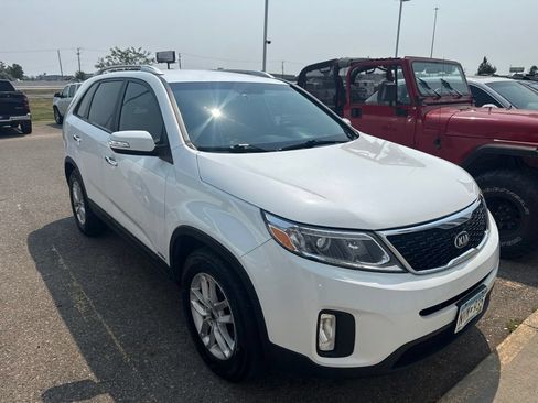 Used 2014 Kia Sorento LX AWD/4WD image 6