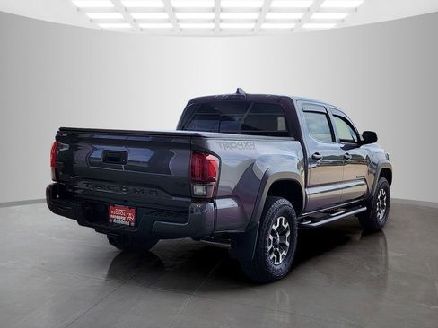 Used 2023 Toyota Tacoma TRD Off-Road w/ Technology Package AWD/4WD image 5
