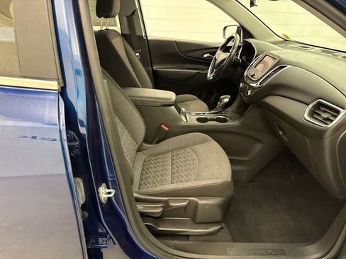 Used 2022 Chevrolet Equinox LT FWD image 24