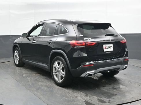 Used 2021 Mercedes-Benz GLA 250 4MATIC image 11