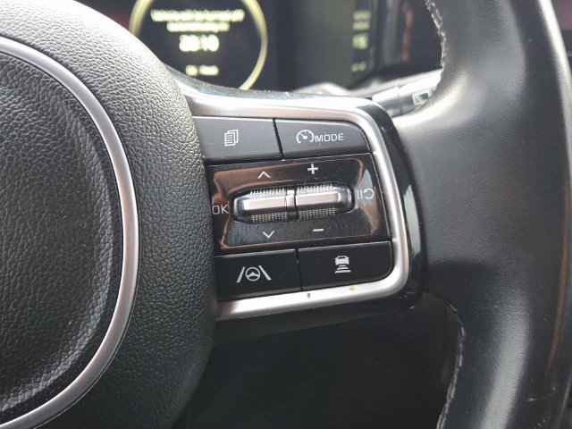 Certified 2023 Kia Sorento SX AWD/4WD image 21