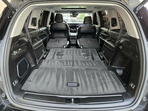 Used 2021 Jeep Grand Cherokee L Limited w/ Luxury Tech Group II image 15