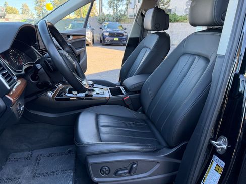 Used 2022 Audi Q5 2.0T Premium image 17