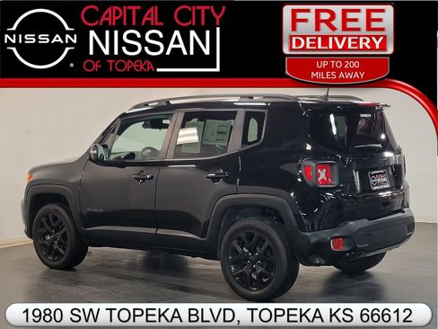 Used 2022 Jeep Renegade Altitude image 26