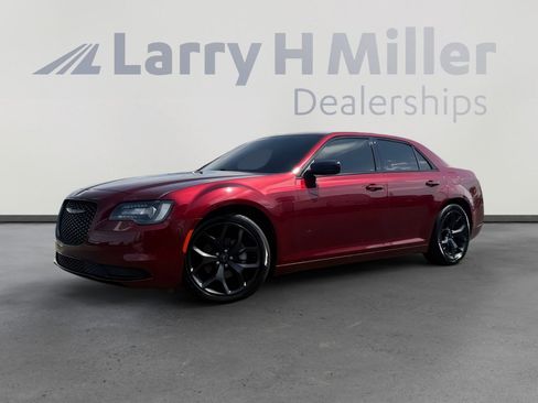 Used 2021 Chrysler 300 Touring w/ Sport Appearance Package image 1