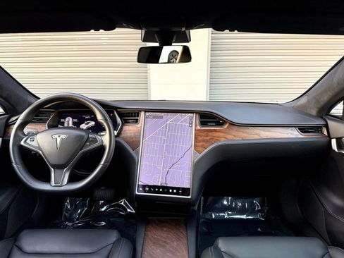 Used 2018 Tesla Model S 100D AWD/4WD image 8