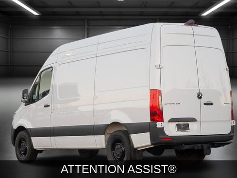 Used 2025 Mercedes-Benz Sprinter 2500 image 12