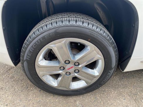 Used 2017 GMC Terrain Denali image 16